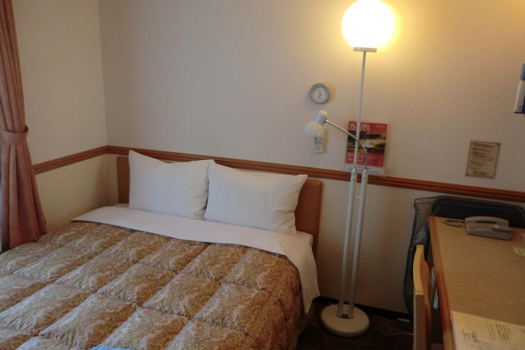 Toyoko Inn Nihombashi Bakurocho Tokyo Exterior photo